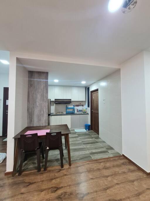 V' Bros Vivacity 3bedroom J4.4 Got Dryer * Kuching