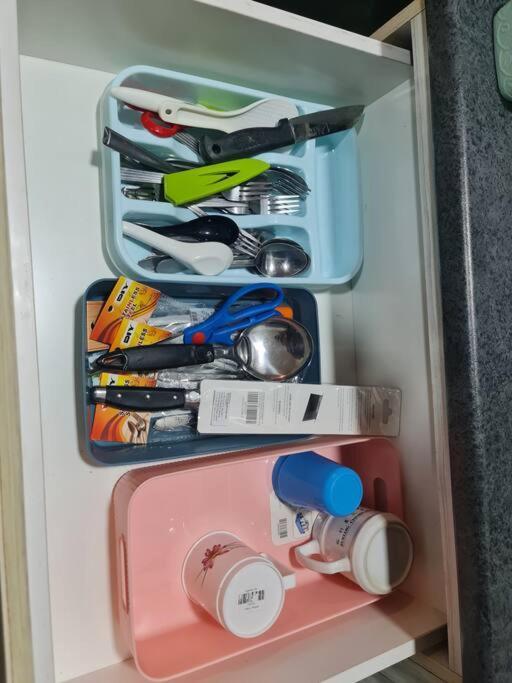 V' Bros Vivacity 3bedroom J4.4 Got Dryer Kuching